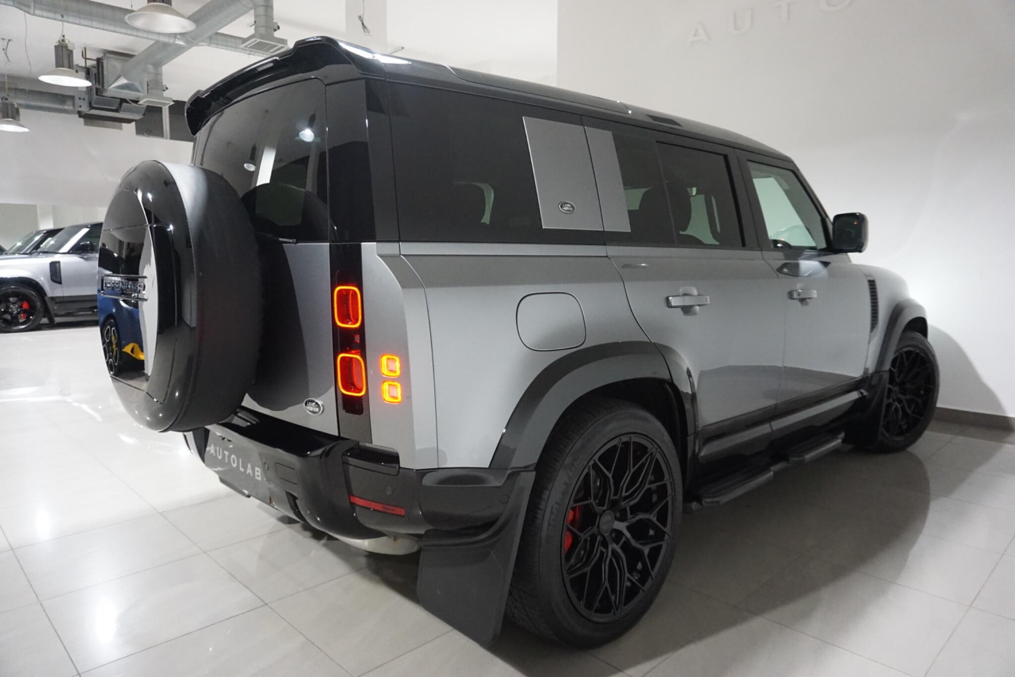 Land Rover Defender 110 3.0 D200 MHEV SE SUV 5dr Diesel Auto 4WD Euro 6 (s/s) (200 ps)